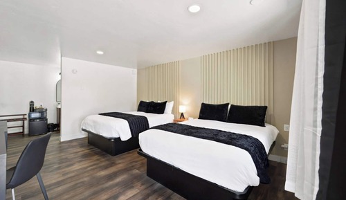 Renovated Deluxe Queens