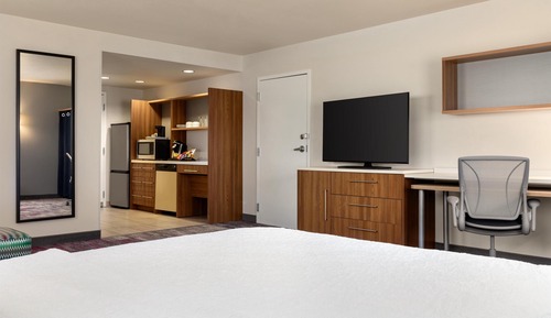 Premium Studio, 1 Queen Bed, Non Smoking