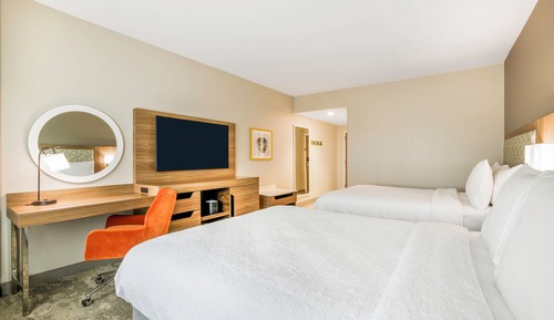 Room, 2 Queen Beds, Mountain View