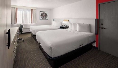 Room, 2 Queen Beds, Accessible, Non Smoking
