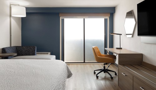 Standard Room, 1 King Bed (Extra Floor Space)