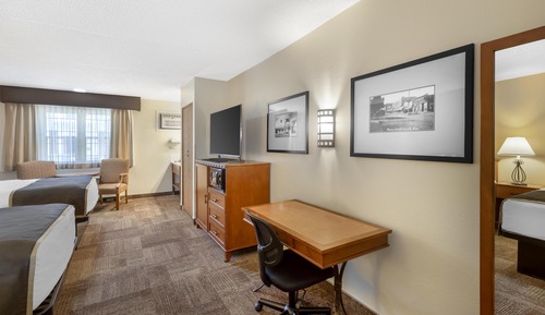 Suite, Multiple Beds, Non Smoking, Refrigerator & Microwave