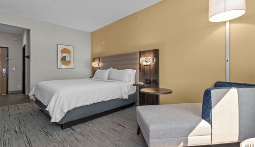 Standard Room, 1 King Bed