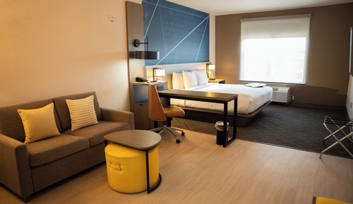 Suite, 1 King Bed with Sofa bed, Non Smoking