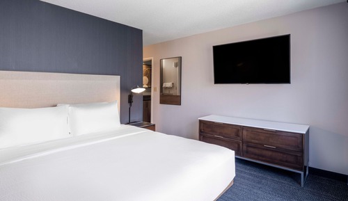 Executive Suite, 1 Bedroom (Mobility/Hearing Accessible, Tub)