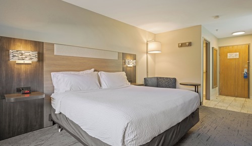 Standard Room, 1 King Bed