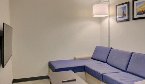Suite, 2 Queen Beds, Non Smoking