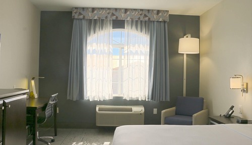 Standard Room, 1 King Bed, Non Smoking