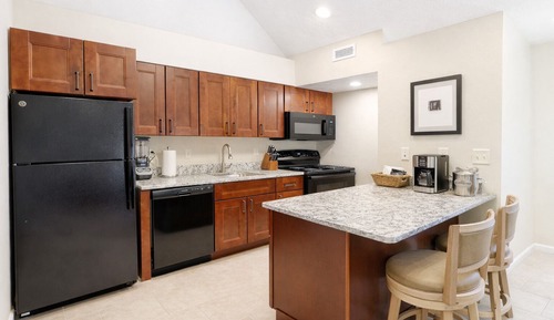 Luxury Studio Suite, 2 Queen Beds, Kitchen