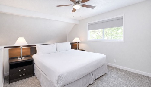 Luxury Suite, 1 King Bed, Jetted Tub