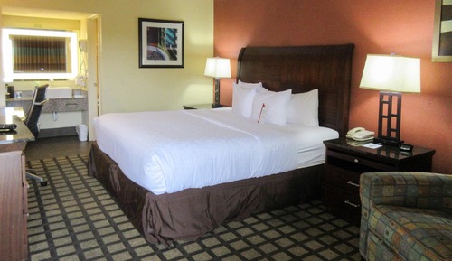 Room, 1 King Bed, Non Smoking (Efficiency)