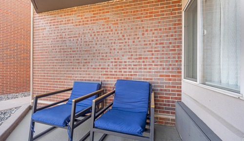 Standard Room, 1 King Bed, Accessible, Patio (Walk-in Shower)