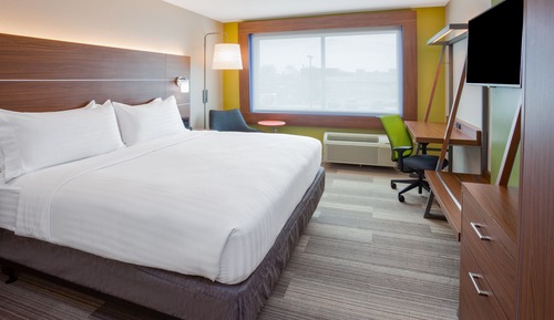Room, 1 King Bed, Accessible, Non Smoking (Communications, Roll-In Shower)