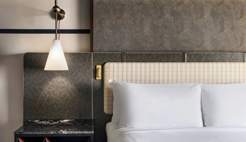Standard Room, 1 King Bed
