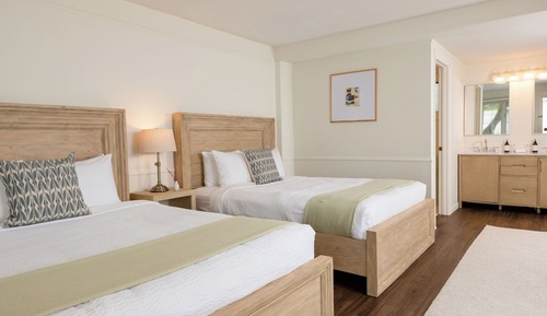 Room, 2 Queen Beds (East Wing - Non Water View)