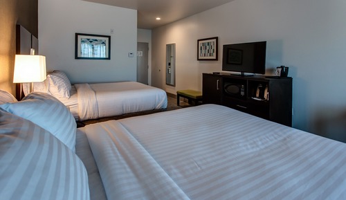 Standard Room, 2 Queen Beds, Accessible (Comm)