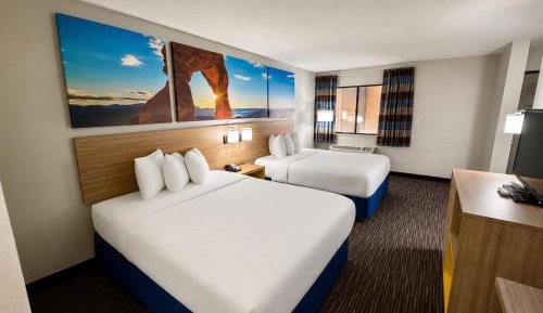 Studio Suite with Two Queen Beds - Non-Smoking