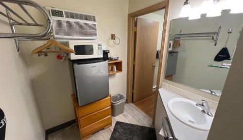 Queen Room - Disability Access