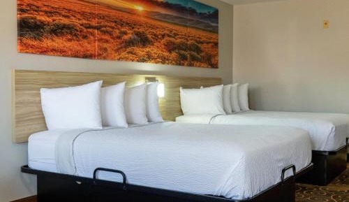 Queen Room with Two Queen Beds - Non-Smoking