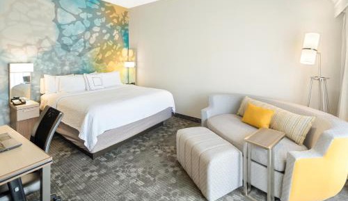 King Room with Sofa Bed