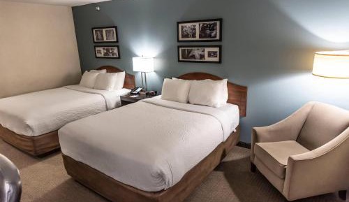 Standard Queen Room with Two Queen Beds - Non-Smoking