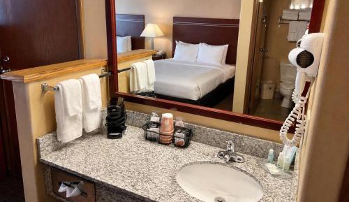 Double Room with Two Double Beds - Non-Smoking
