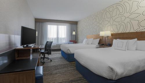 Deluxe Queen Room with Two Queen Beds