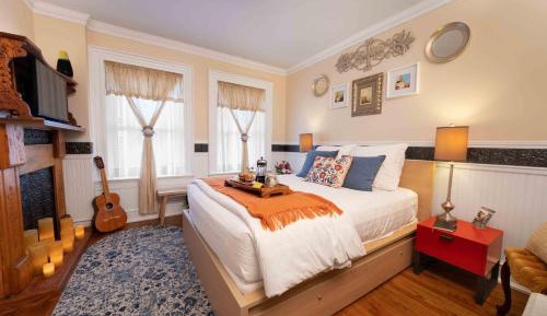 Queen Room