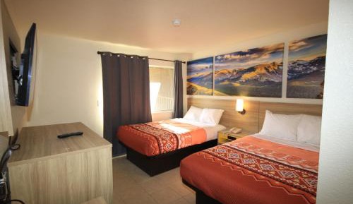 Suite with Two Double Beds - Non-Smoking