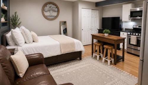 Double Room with Private Bathroom