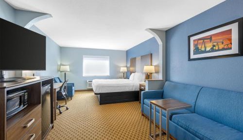 King Suite with Sofa Bed - Non-Smoking