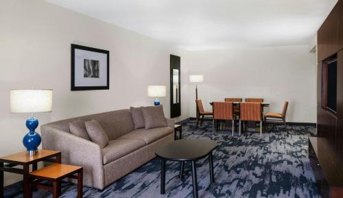 One-Bedroom King Suite with Specialty Bathtub and Sofa Bed