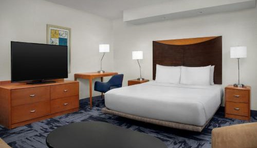 King Room with Bathtub and Sofa Bed - Mobility Access/Hearing Accessible