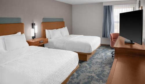 Room with Two Queen Beds - Non-Smoking