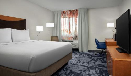 King Room - Hearing Accessible