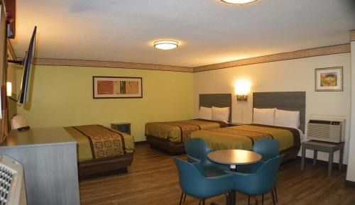 Family Room - Non-Smoking