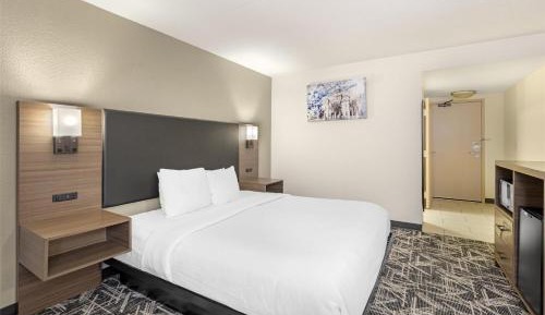 King Room with Bath Tub - Communication Assistance/Non-Smoking