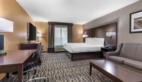 King Room with Sofa Bed