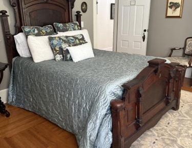 Queen Suite