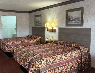 Deluxe Double Room with Two Double Beds - Non-Smoking