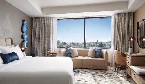 Premium King Room with City View