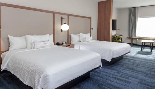 Studio with Two Queen Beds and Sofa Bed