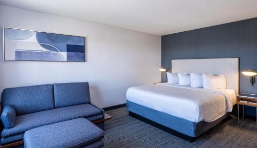 King Room with Bathtub - Mobility Access