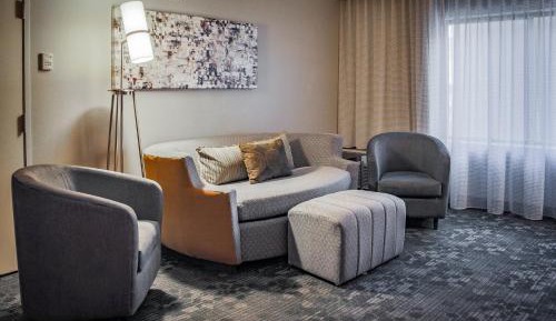 One-Bedroom Queen Suite with Two Queen Beds and Sofa Bed