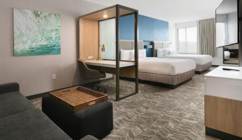 Queen Suite with Two Queen Beds and Trundle Sofa