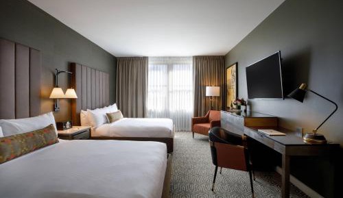 Deluxe Queen Room with Two Queen Beds - Hearing Accessible