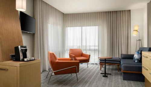 Studio with Two Queen Beds, Bathtub and Sofa Bed - Mobility Access/Hearing Accessible