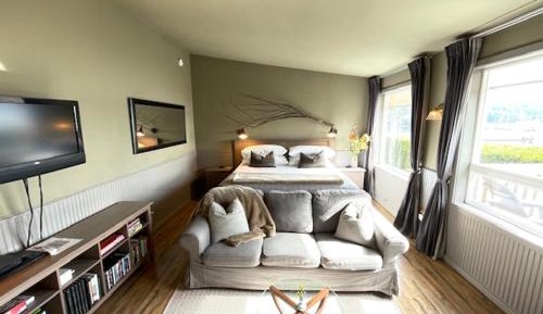 King Suite with Balcony