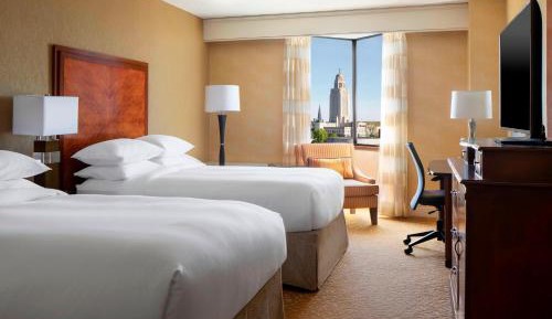 Guest Room 2 Doubles, Guest room, 2 Double (Mobility &amp; Hearing Accessible w/ Tub)
