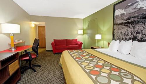 King Room - Non-Smoking